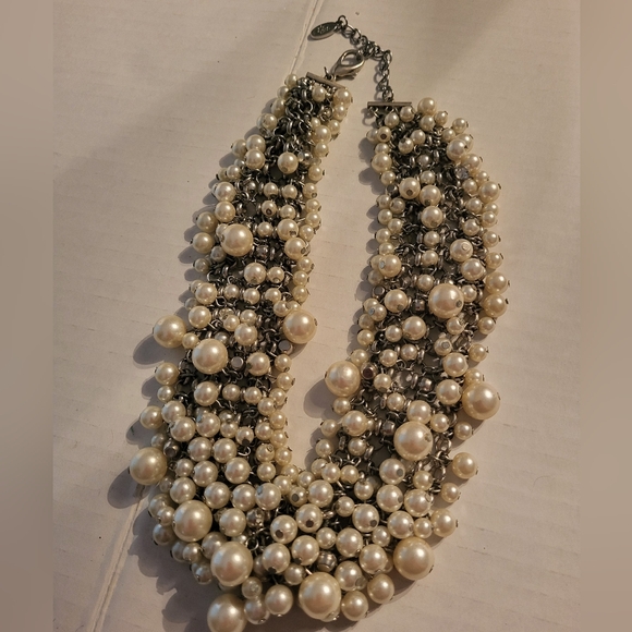 Pearl Cluster Chunky Necklace Paparazzi. Preowned - Picture 1 of 6